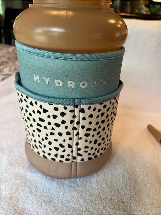 HydroJug Accessories - HydroJug 1/2 Gal Bottle w/ Teal & Dalmatian Spot Neoprene Sleeve with Tan Base